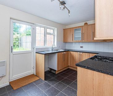 2 bedroom terraced house to rent - Photo 6