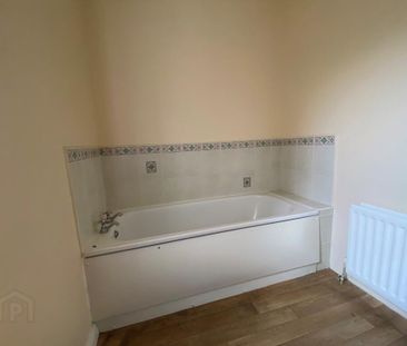 27a Charlemont Street, Moy, BT71 7SL - Photo 3