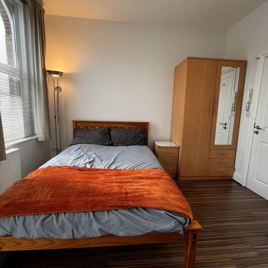 Ashley Road, Poole, Dorset, BH14 - Photo 1