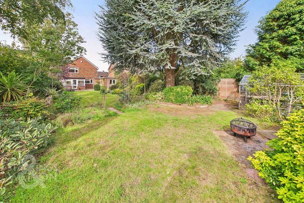 3 bedroom detached house to rent - Photo 1