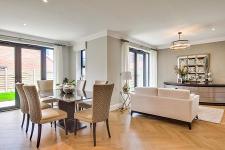 4 bedroom detached house to rent - Photo 5