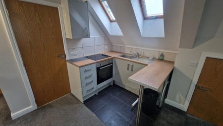 1 bedroom flat to rent - Photo 4