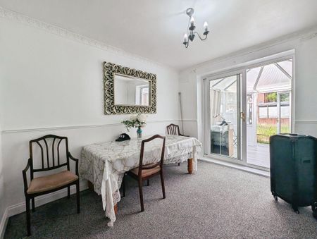 3 bedroom semi-detached house to rent - Photo 2