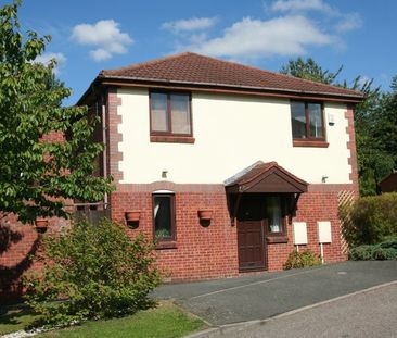 Plymouth Close, Redditch - Photo 1