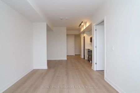 15 Ellerslie Avenue #1006 - Photo 3