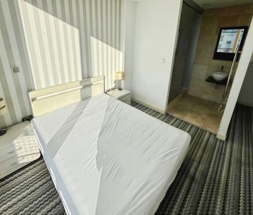 2 bedroom Flat To Let - Photo 4