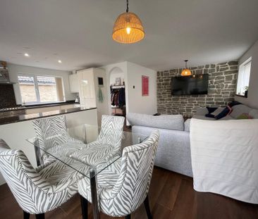 2 bedroom bungalow to rent - Photo 2