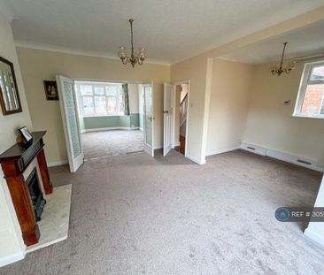 3 bedroom semi-detached house to rent - Photo 2