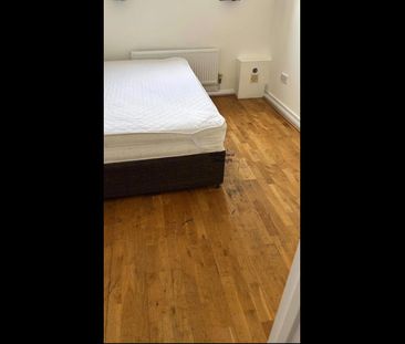 2 Bed Flat, Western Boulevard, LE2 - Photo 3