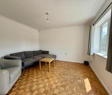 3 bedroom apartment to rent - Photo 1