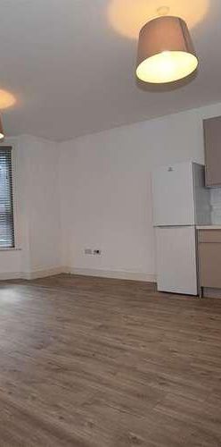 |ref: |, College Place, Southampton, SO15 - Photo 1