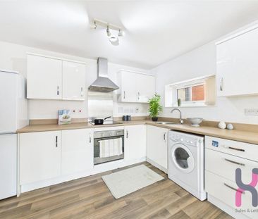 2 bedroom flat to rent - Photo 2