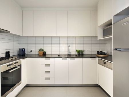 2-BED 1-BATH, 1-CAR, FURNISHED - Photo 5