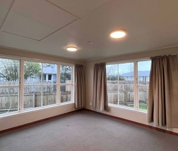 Centrally located - Photo 2