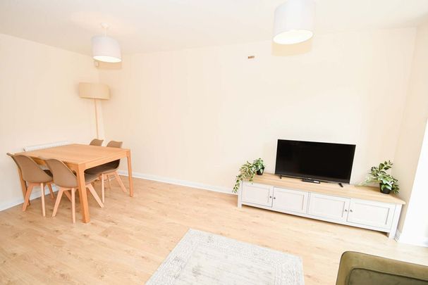 Waller Close - Photo 1