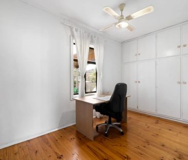 Comfort, Space and Convenience in a Prime Location - Photo 5