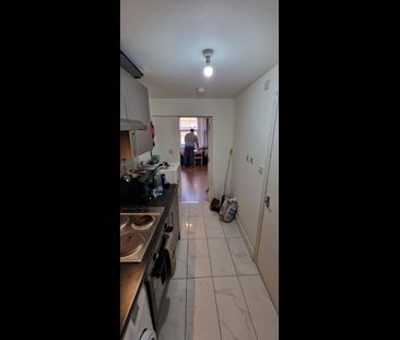 1 Bed Flat, High Road Leyton, E10 - Photo 6