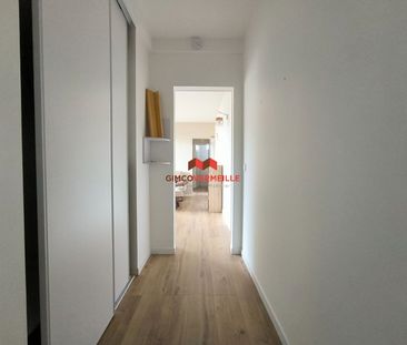 Location Appartement 2 pièces 46m² - Photo 3