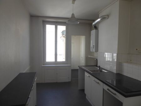 APPARTEMENT T3 A LOUER - Photo 2