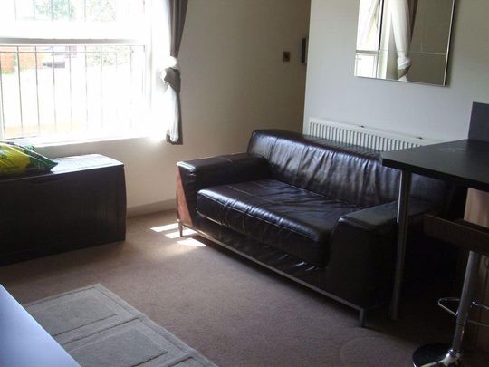 2 bedroom house to rent - Photo 1