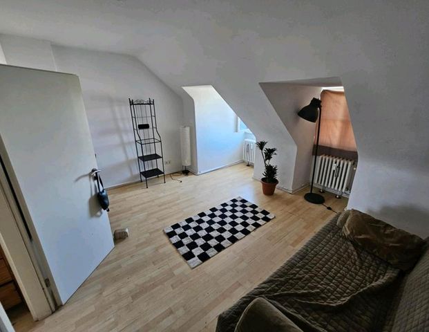 Room for rent - Photo 1