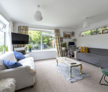 2 bedroom detached bungalow to rent - Photo 2