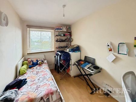 2 bedroom Flat To Let Total Size: 604 SQ FT - Photo 3