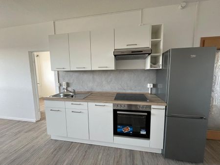 Tolle Wohnung in der 10. Etage im Hochhaus - Photo 4