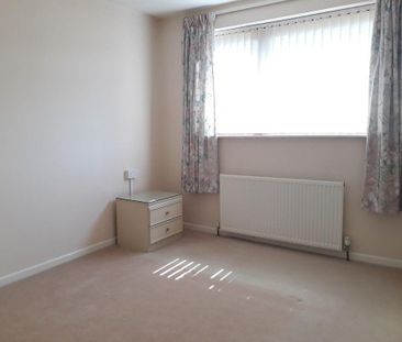 4 bedroom link detached house to rent - Photo 5