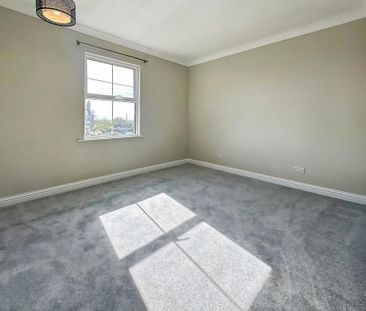 2 bedroom semi-detached house to rent - Photo 6