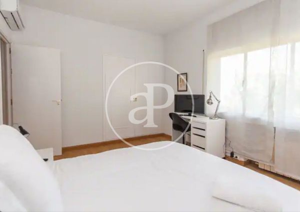 Flat for rent in Valdeacederas (Madrid)