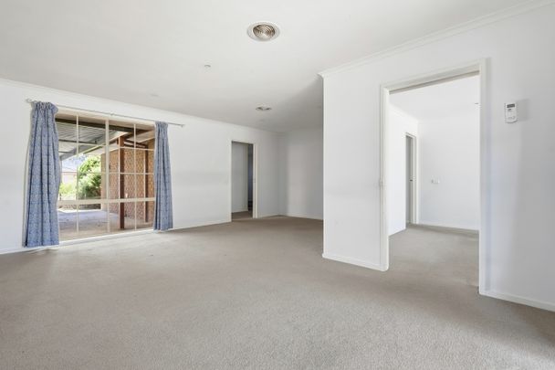 4-Bedroom Family Home in Prime Hoppers Crossing Location - Photo 1