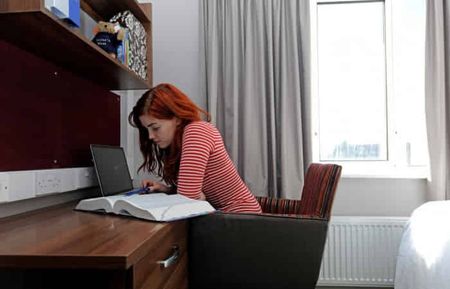 Ensuite Bedroom - Photo 3