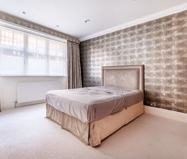 3 bedroom flat to rent - Photo 1