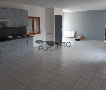 Location Appartement 5 pièces 114m² LES VANS 07140 - Photo 5