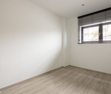 NIEUWBOUWAPPARTEMENT VOORZIEN VAN ALLE COMFORT MET TWEE SLAAPKAMERS... - Foto 3