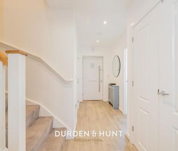 3 bedroom detached house to rent - Photo 4