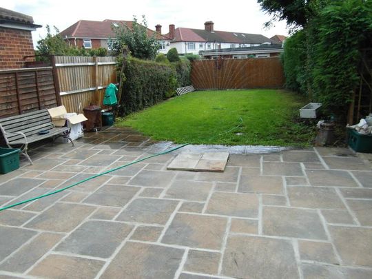 3 bedroom semi-detached house to rent - Photo 1