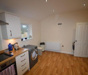 2 bedroom house to rent - Photo 1