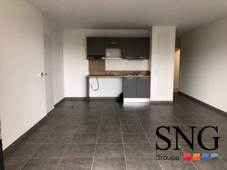 T3 AVEC BALCON ET PARKING - Photo 3