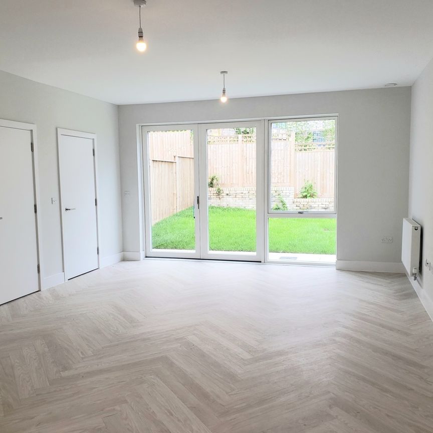 4 Bed Semi-Detached House, Bristol, BS10 - Photo 1