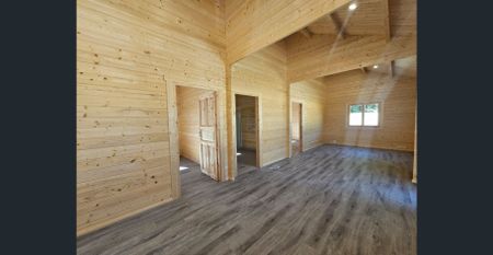 Excellent Location - Photo 4