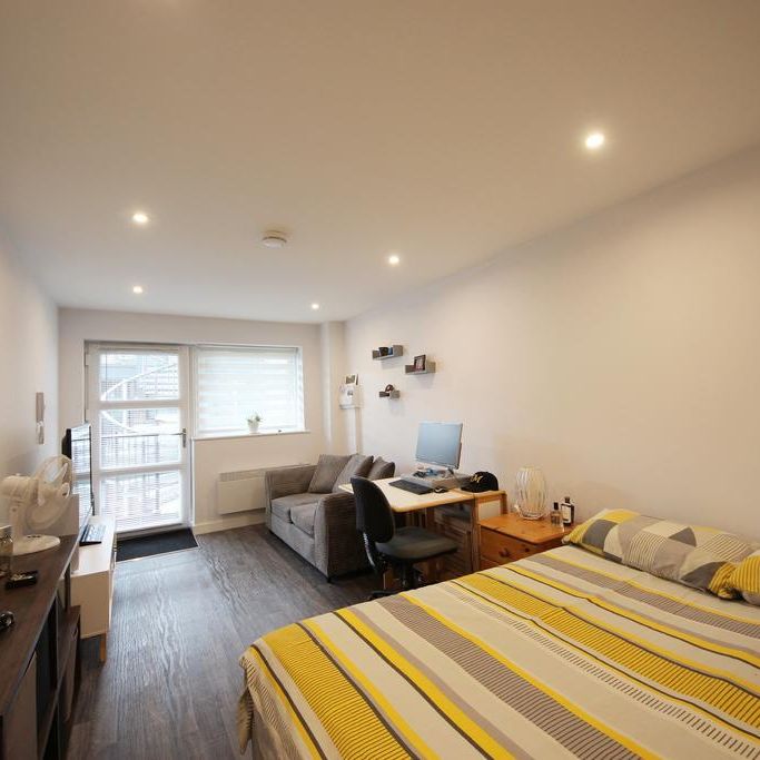 1 bedroom flat to rent - Photo 1