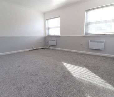 High Street, Swanscombe, Kent, DA10 0AG - Photo 1