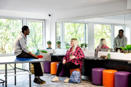 Large Standard Double Ensuite - Photo 2