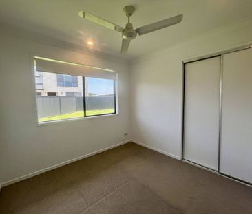 ALMOST NEW MODERN DUPLEX! - Photo 4