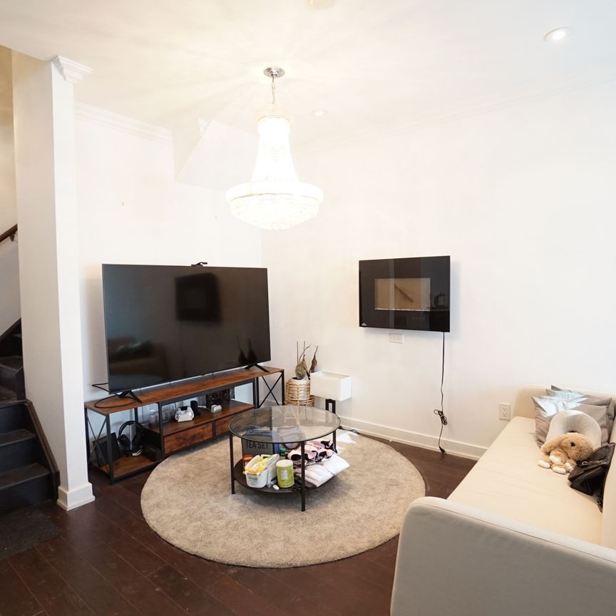 For Lease - 4030 Parkside Village Drive Unit# 4, Mississauga, Ontario - Photo 1