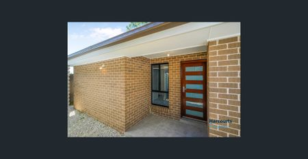 Cozy 2-Bedroom Granny Flat in Toongabbie! - Photo 3
