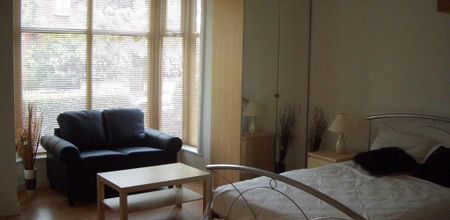 Studio to rent - Photo 5