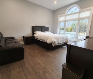 For Lease - 26 Diamondwood Drive, Caledon, Ontario - Photo 2